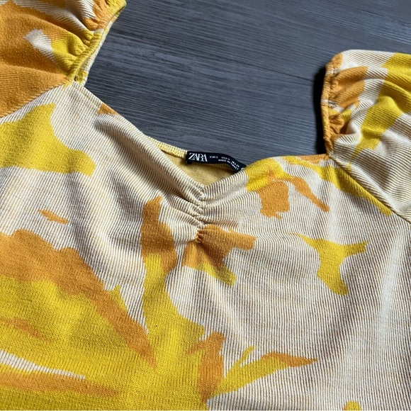 Zara Abstract Print Yellow & Orange Jacquard Puff Sleeve Crop Top Size S - Picture 3 of 6